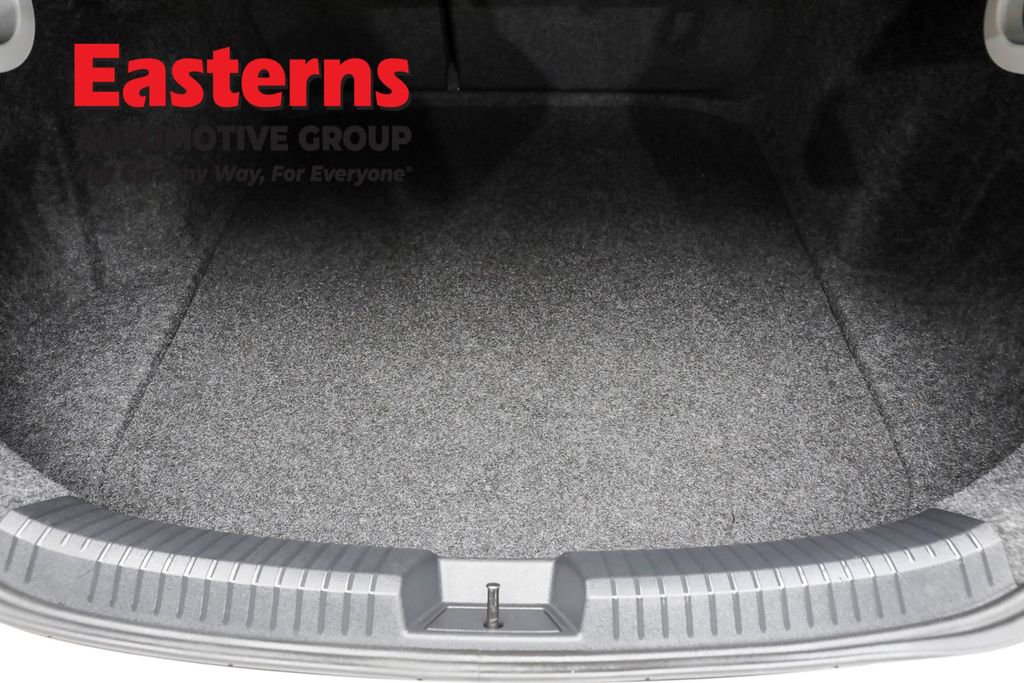 Used 2025 Volkswagen Jetta S image 9