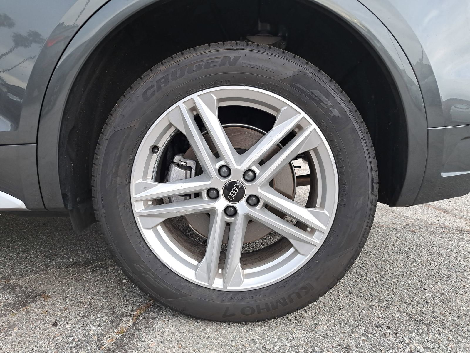 Used 2023 Audi Q5 e Premium Plus w/ Premium Plus Package image 7