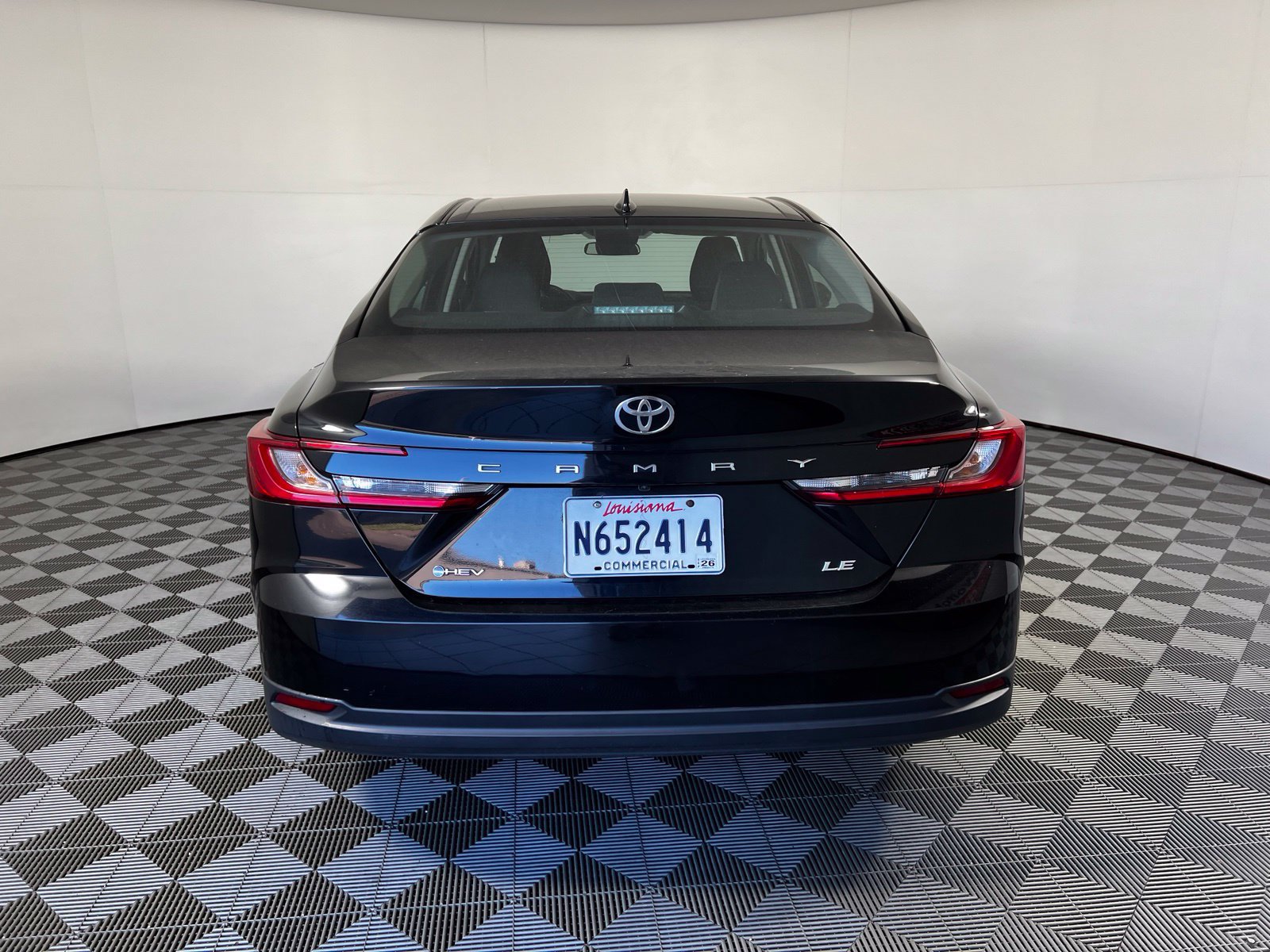Used 2025 Toyota Camry LE FWD image 6