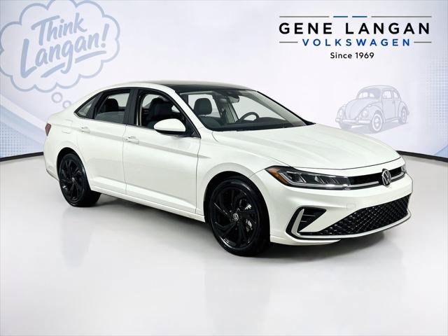 New 2027 Volkswagen Jetta SE FWD image 3