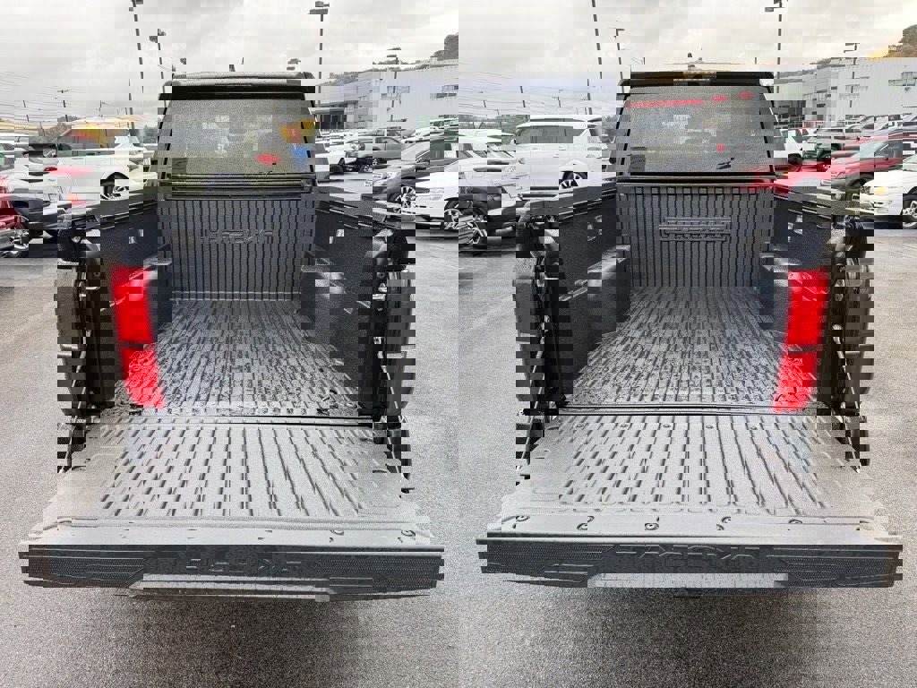 Used 2025 Toyota Tacoma SR5 image 15