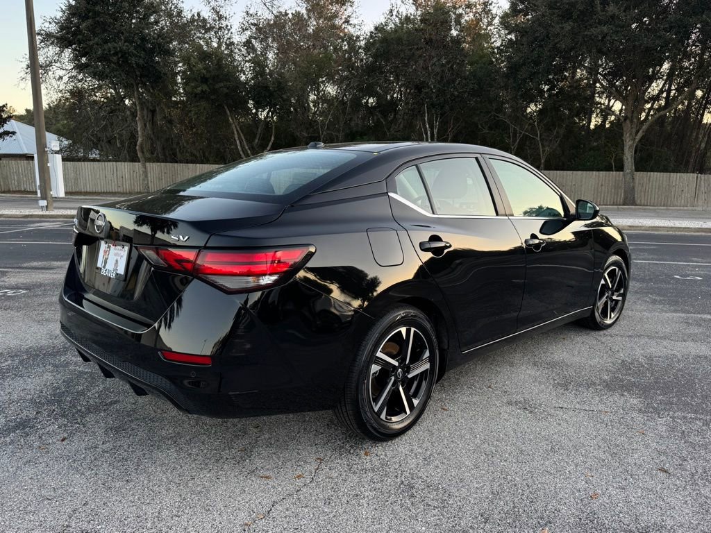 Used 2024 Nissan Sentra SV image 9
