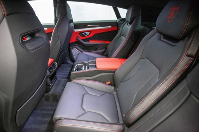 Used 2022 Lamborghini Urus image 24