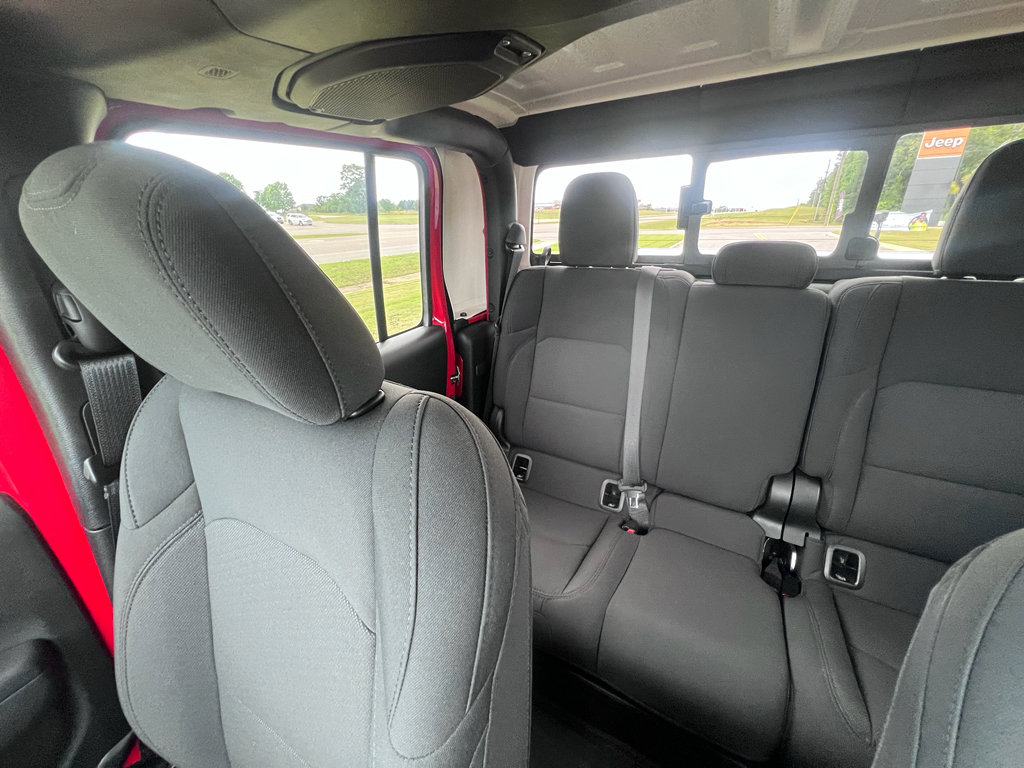Certified 2023 Jeep Gladiator Sport AWD/4WD image 25