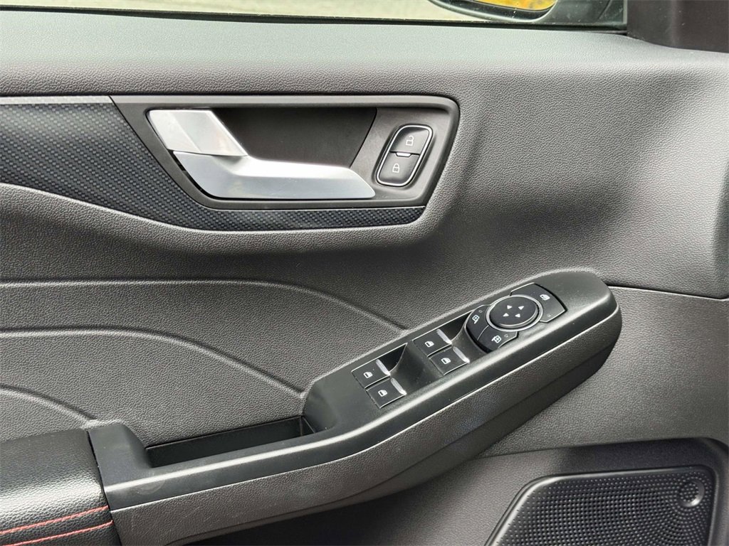 Used 2024 Ford Escape ST-Line w/ Cold Weather Package image 18