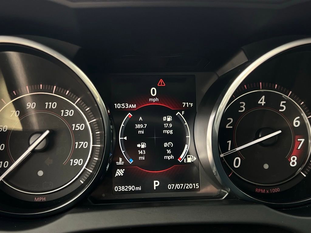 Used 2016 Jaguar F-TYPE Coupe image 38