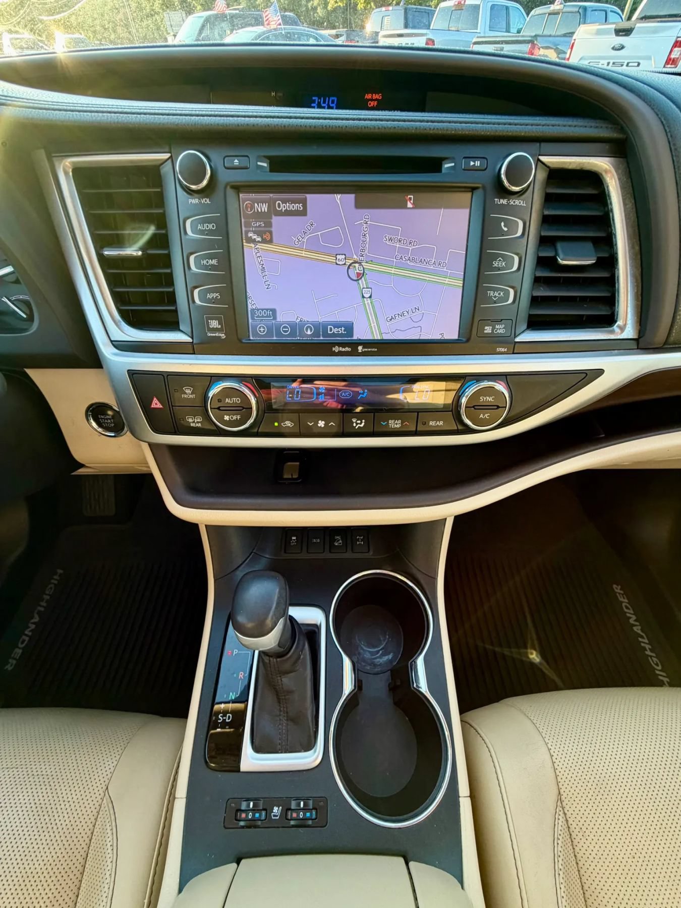 Used 2014 Toyota Highlander Limited Platinum AWD/4WD image 14