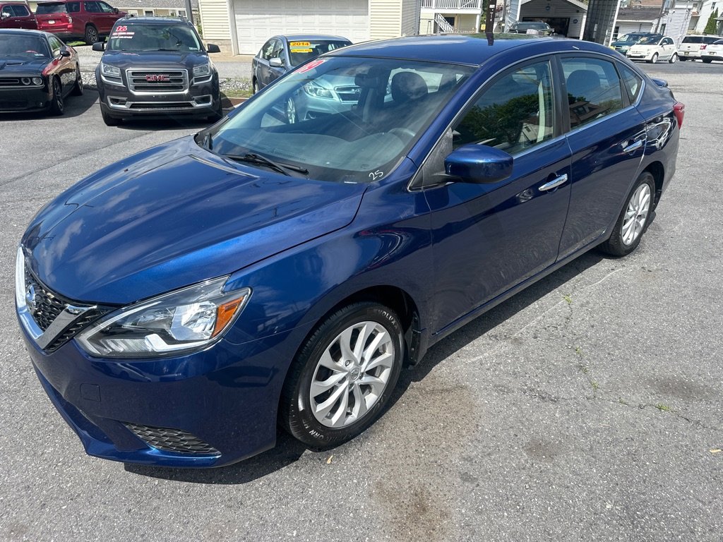 Used 2019 Nissan Sentra SV image 2
