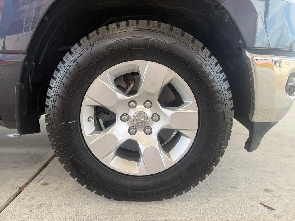 Used 2019 RAM 1500 Big Horn RWD image 9