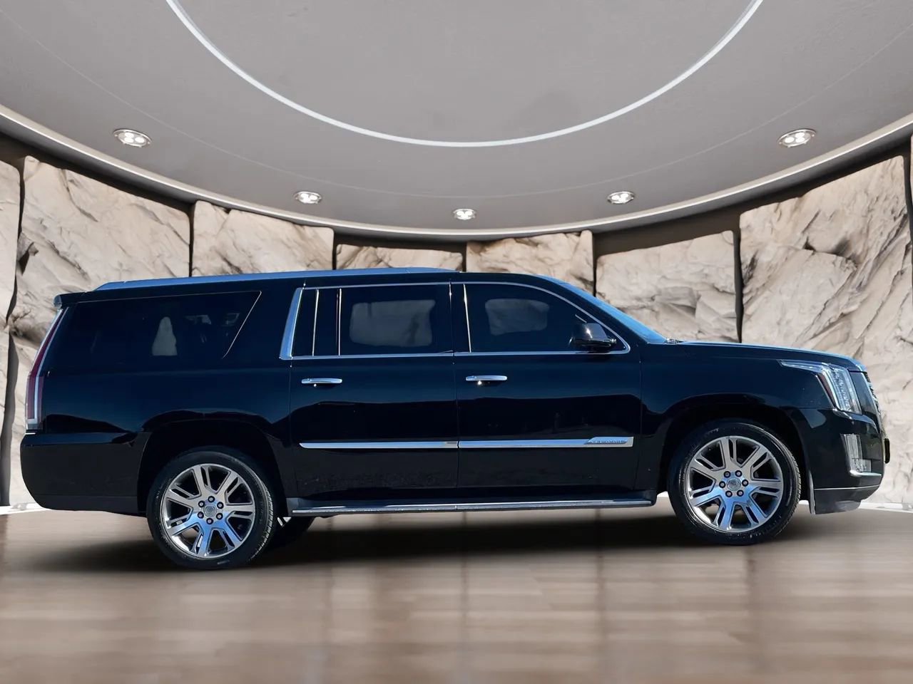 Used 2015 Cadillac Escalade ESV Luxury image 4