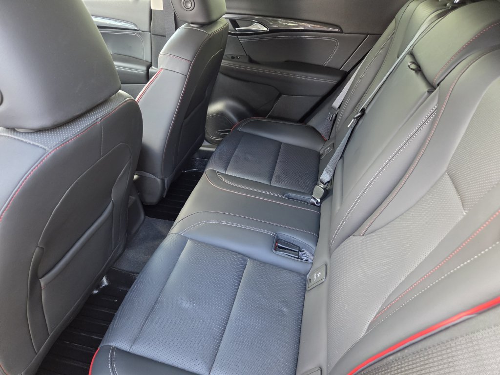Used 2023 Buick Envision Essence w/ Sport Touring Package FWD image 29