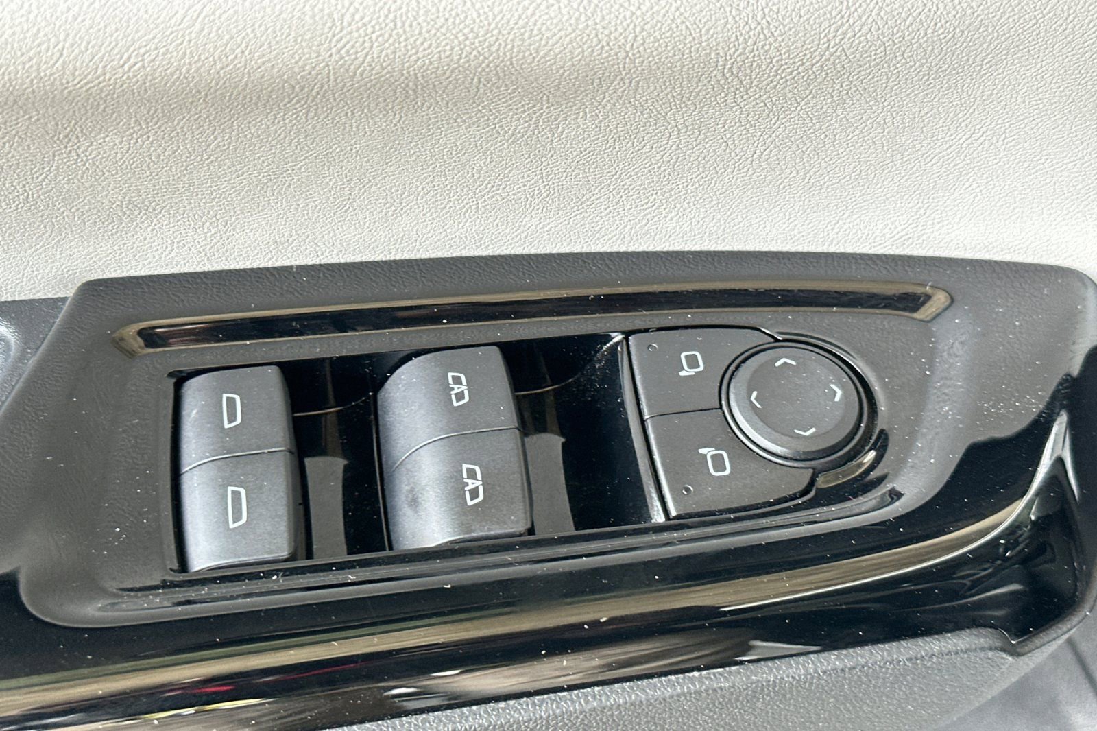 Used 2025 Honda Prologue Touring image 12