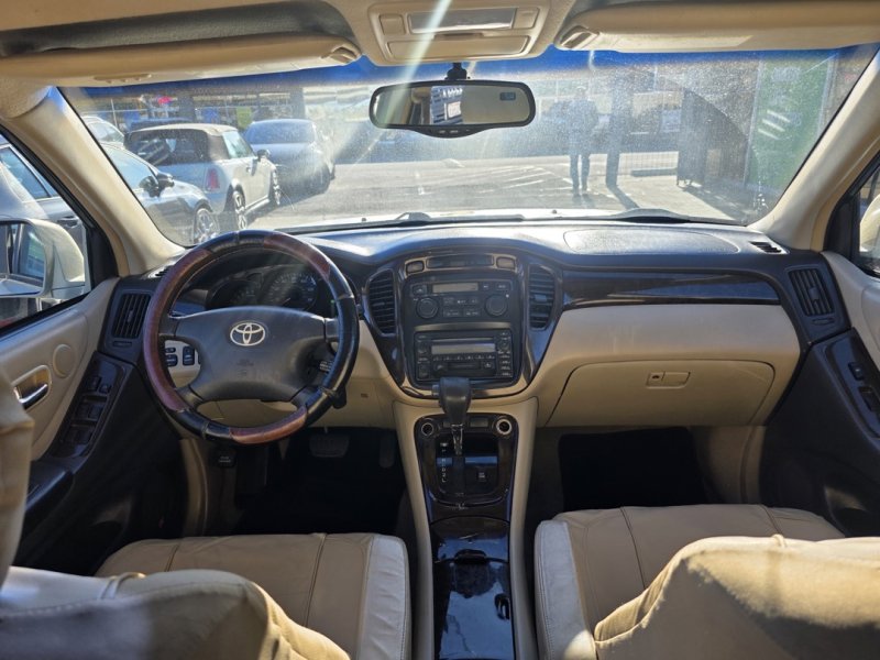 Used 2003 Toyota Highlander Limited image 15