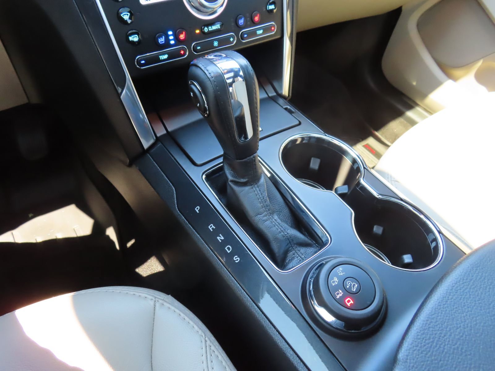 Used 2018 Ford Explorer Limited w/ Equipment Group 301A image 25