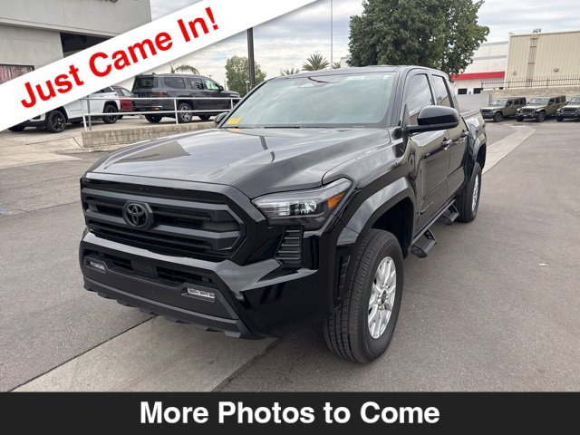 Used 2025 Toyota Tacoma SR5