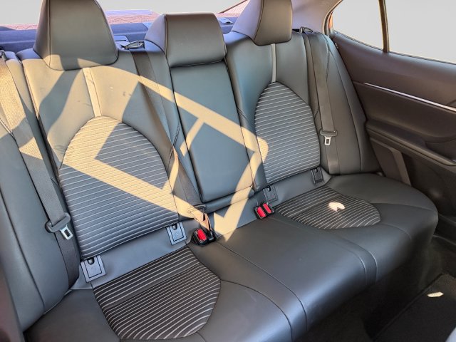 Used 2024 Toyota Camry SE FWD image 18