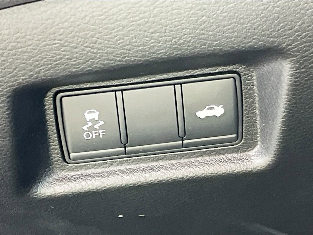 Used 2023 INFINITI Q50 Luxe w/ Cargo Package image 10