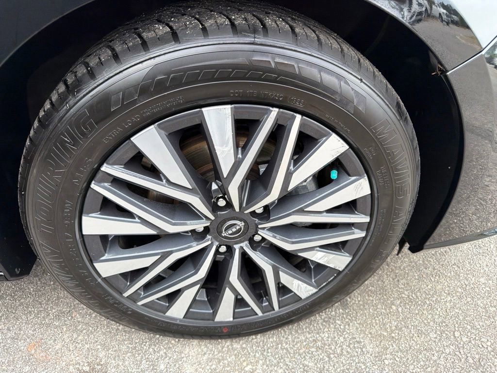 Used 2024 Nissan Altima 2.5 SV FWD image 11