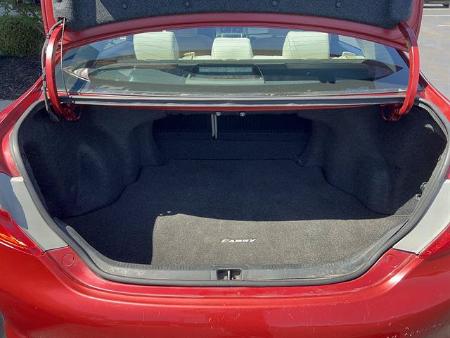 Used 2012 Toyota Camry LE FWD image 23