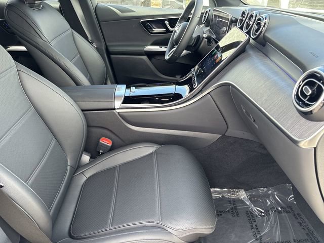 Used 2026 Mercedes-Benz GLC 350e GLC 350e image 12