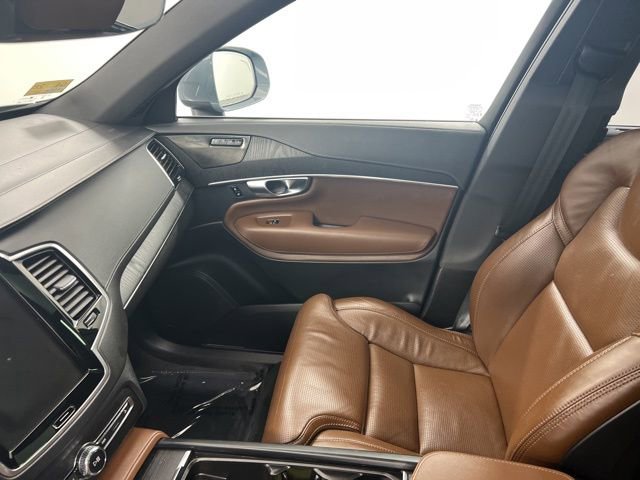 Used 2023 Volvo XC90 B6 Ultimate w/ Protection Package Premier AWD/4WD image 16