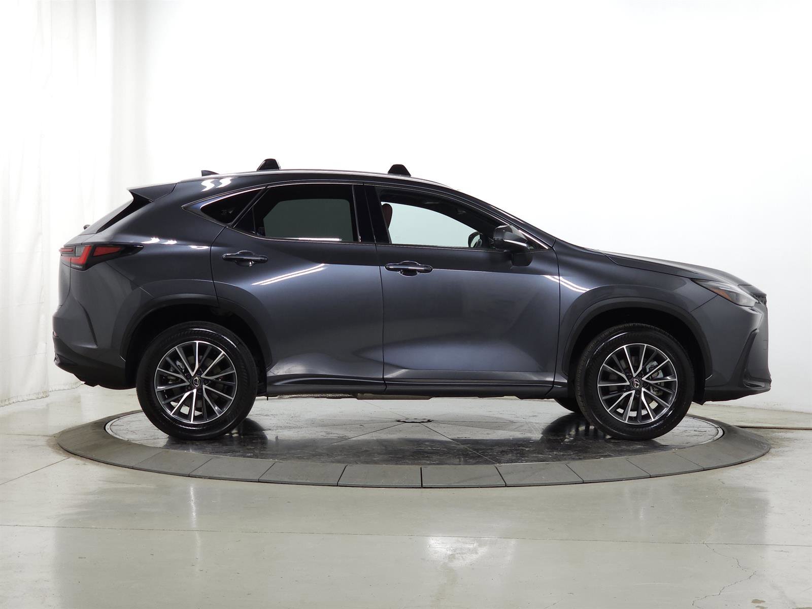 Certified 2024 Lexus NX 350h AWD 4dr Crossover image 11