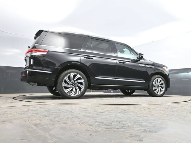 Used 2024 Lincoln Navigator Reserve AWD/4WD image 55