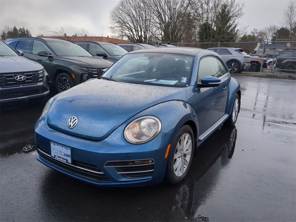 Used 2019 Volkswagen Beetle 2.0T SE image 2