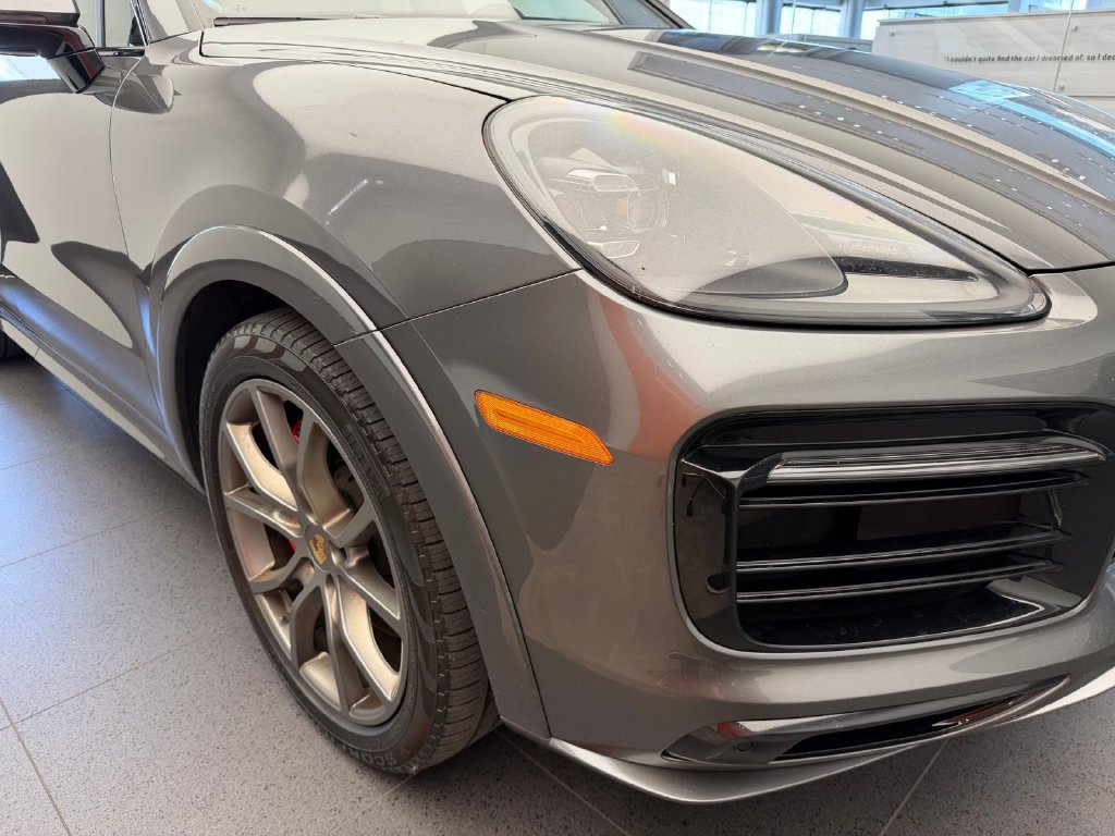 Used 2021 Porsche Cayenne GTS AWD/4WD image 28