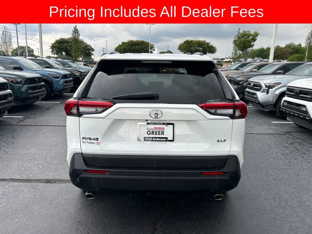 Used 2020 Toyota RAV4 XLE Premium FWD image 18