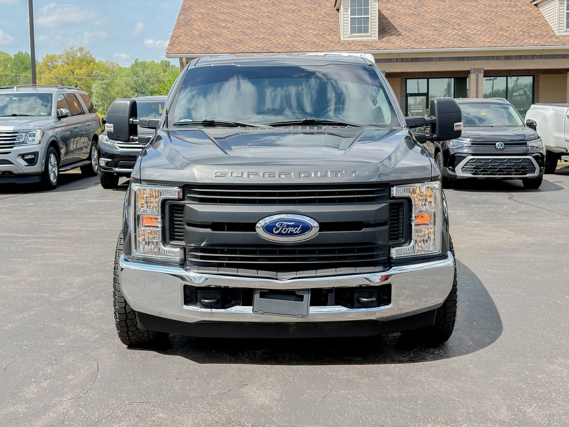 Used 2017 Ford F250 XL w/ Power Equipment Group RWD image 3