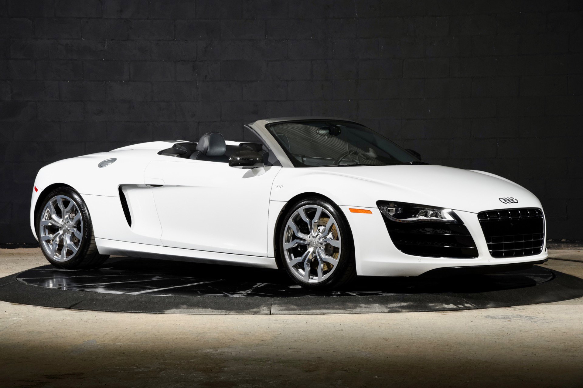 Used 2011 Audi R8 V10 AWD/4WD image 11