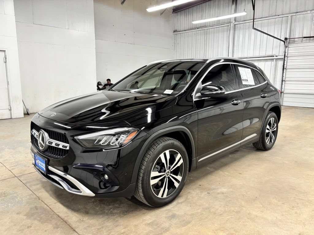 Used 2025 Mercedes-Benz GLA 250 image 4