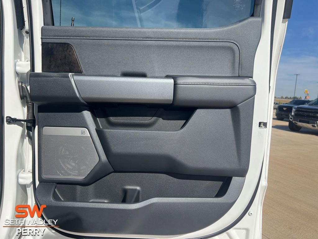 New 2025 Ford F350 Lariat w/ Lariat Ultimate Package image 15