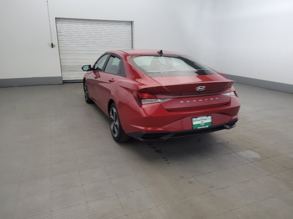 Used 2023 Hyundai Elantra SEL w/ Convenience Package FWD image 5