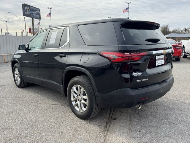 Used 2023 Chevrolet Traverse LS image 4