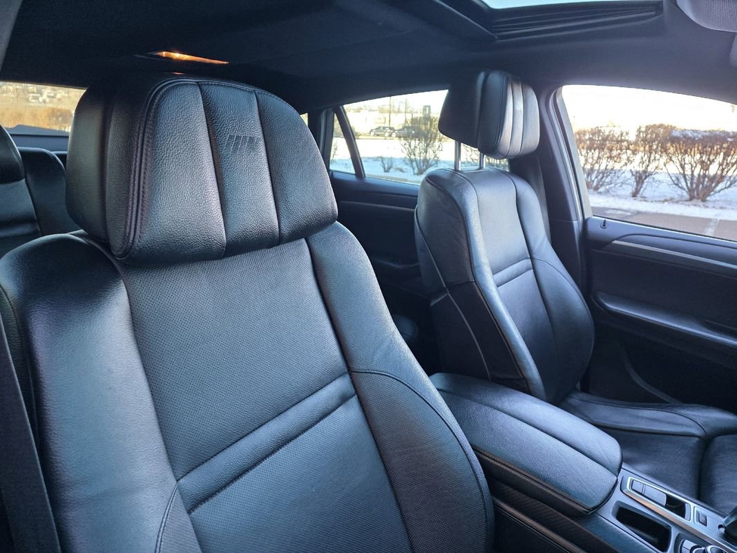 Used 2014 BMW X6 M image 40