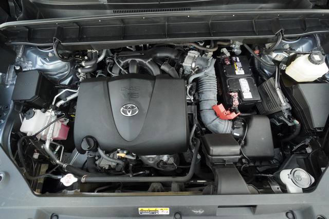 Used 2022 Toyota Highlander XLE image 10