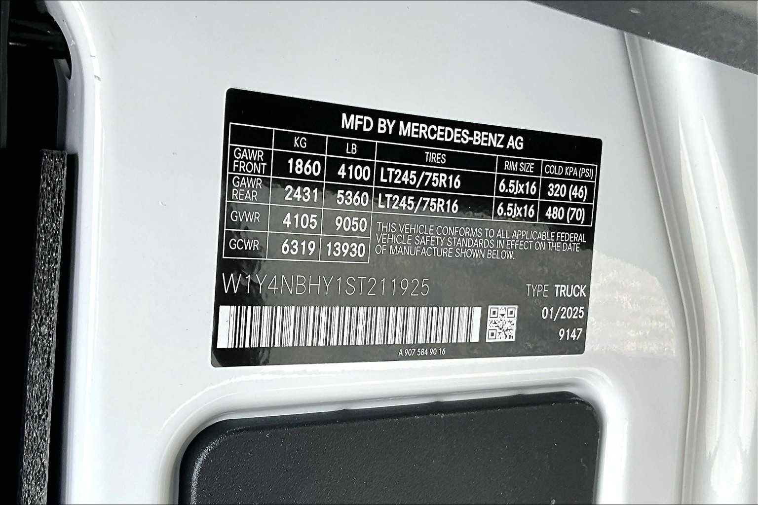 New 2025 Mercedes-Benz Sprinter 2500 image 12