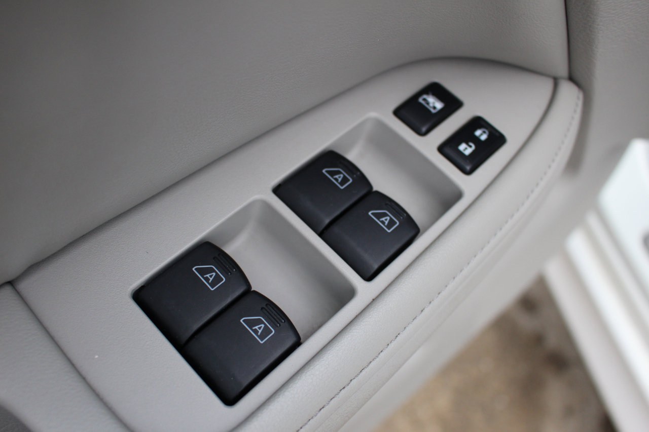 Used 2008 INFINITI M35 x w/ Technology Pkg image 13