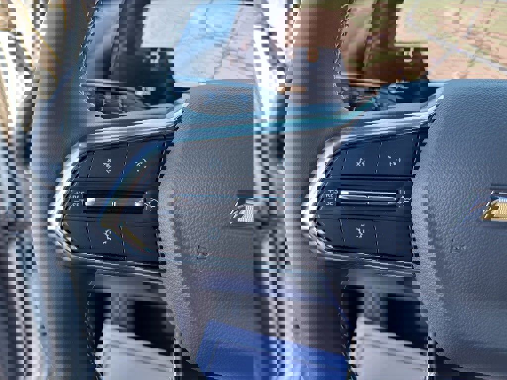 New 2026 Chevrolet Traverse LT image 20