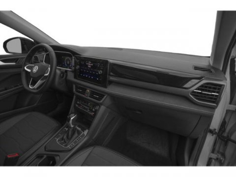 Used 2025 Volkswagen Taos SE image 14