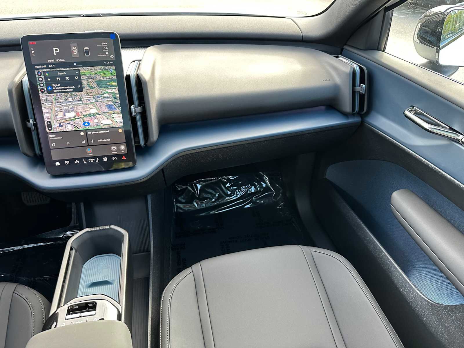 New 2025 Volvo EX30 Plus w/ Protection Package Premier image 26