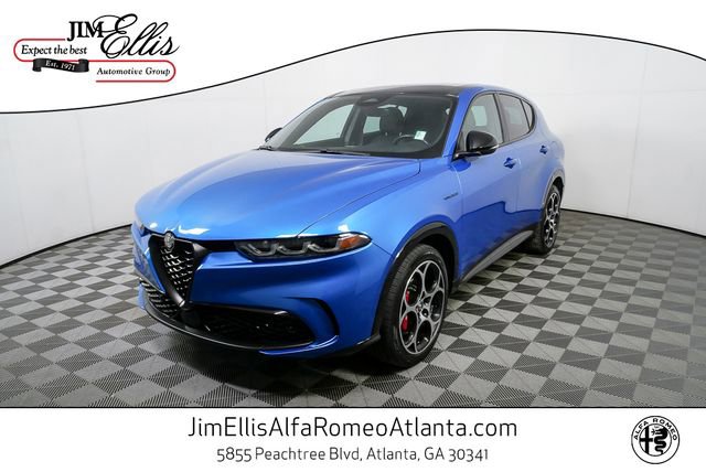 Used 2024 Alfa Romeo Tonale Veloce w/ Premium Interior Package image 1