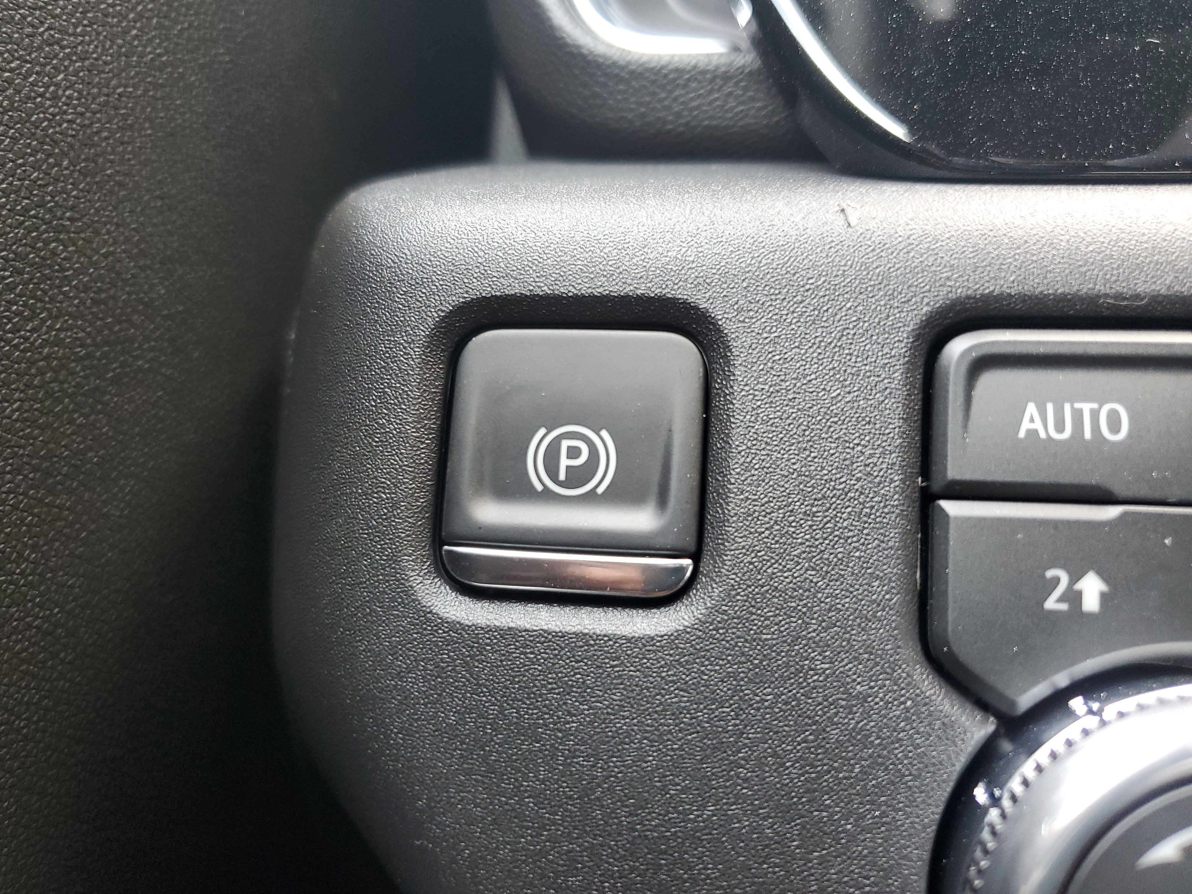 New 2026 GMC Sierra 1500 SLT image 31