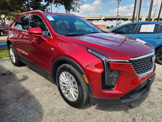 Used 2024 Cadillac XT4 Luxury w/ Cold Weather Package image 1