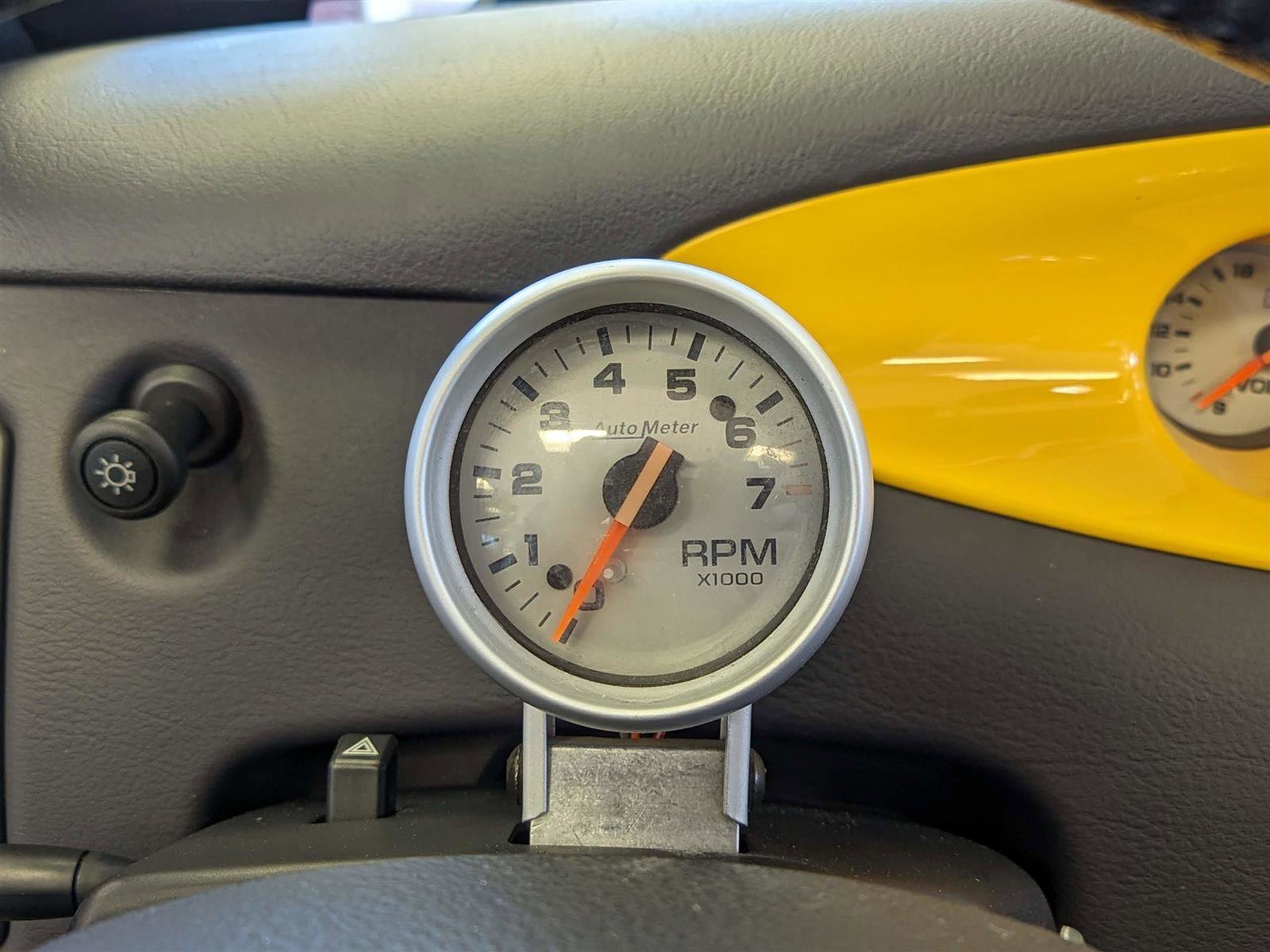 Used 2002 Chrysler Prowler image 28