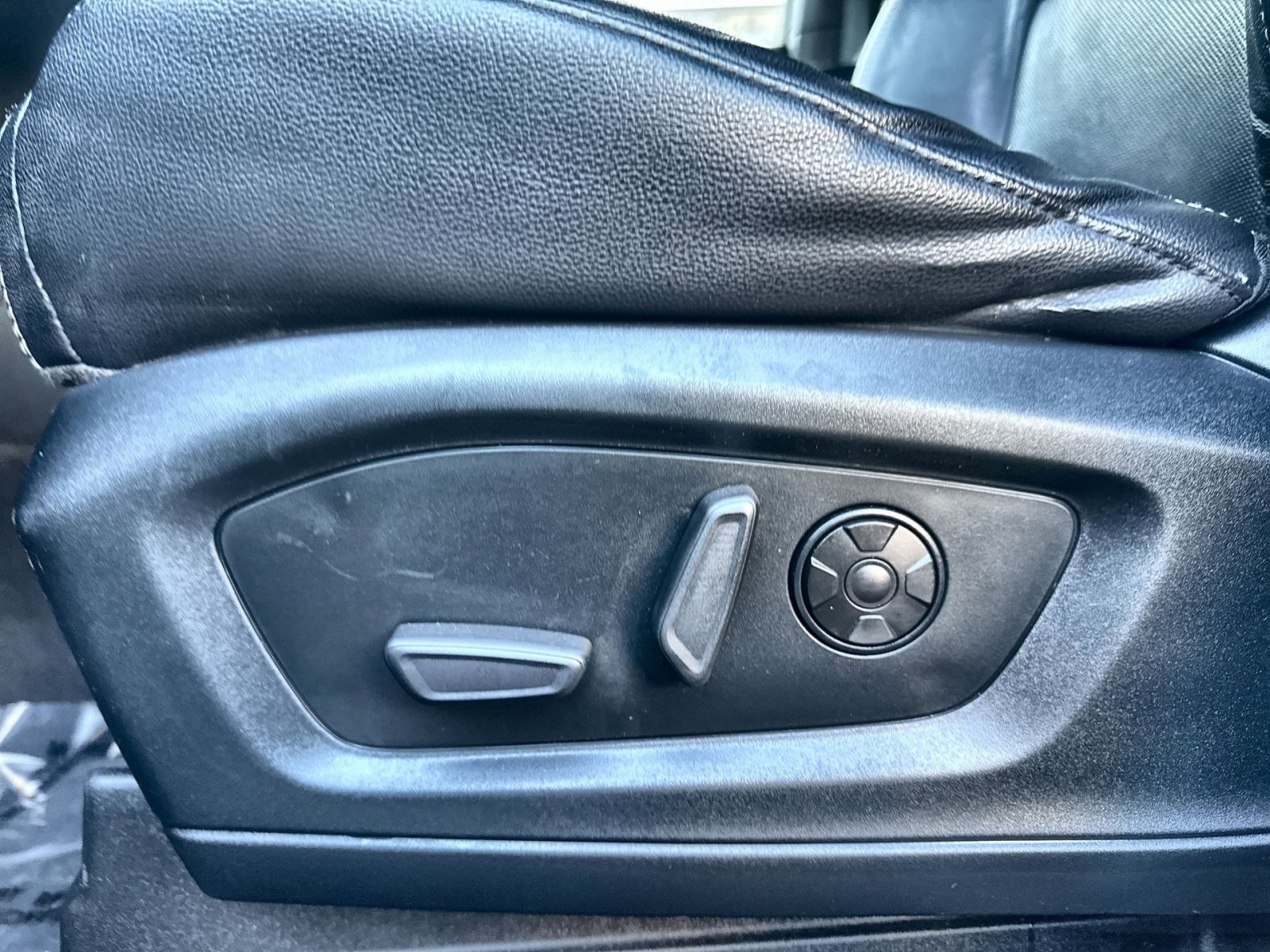 Used 2021 Ford Explorer ST w/ Equipment Group 401A image 14