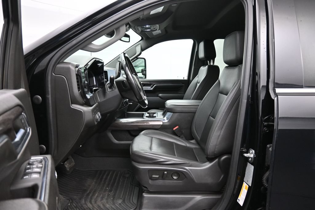 Used 2024 Chevrolet Silverado 2500 LTZ w/ LTZ Convenience Package AWD/4WD image 20