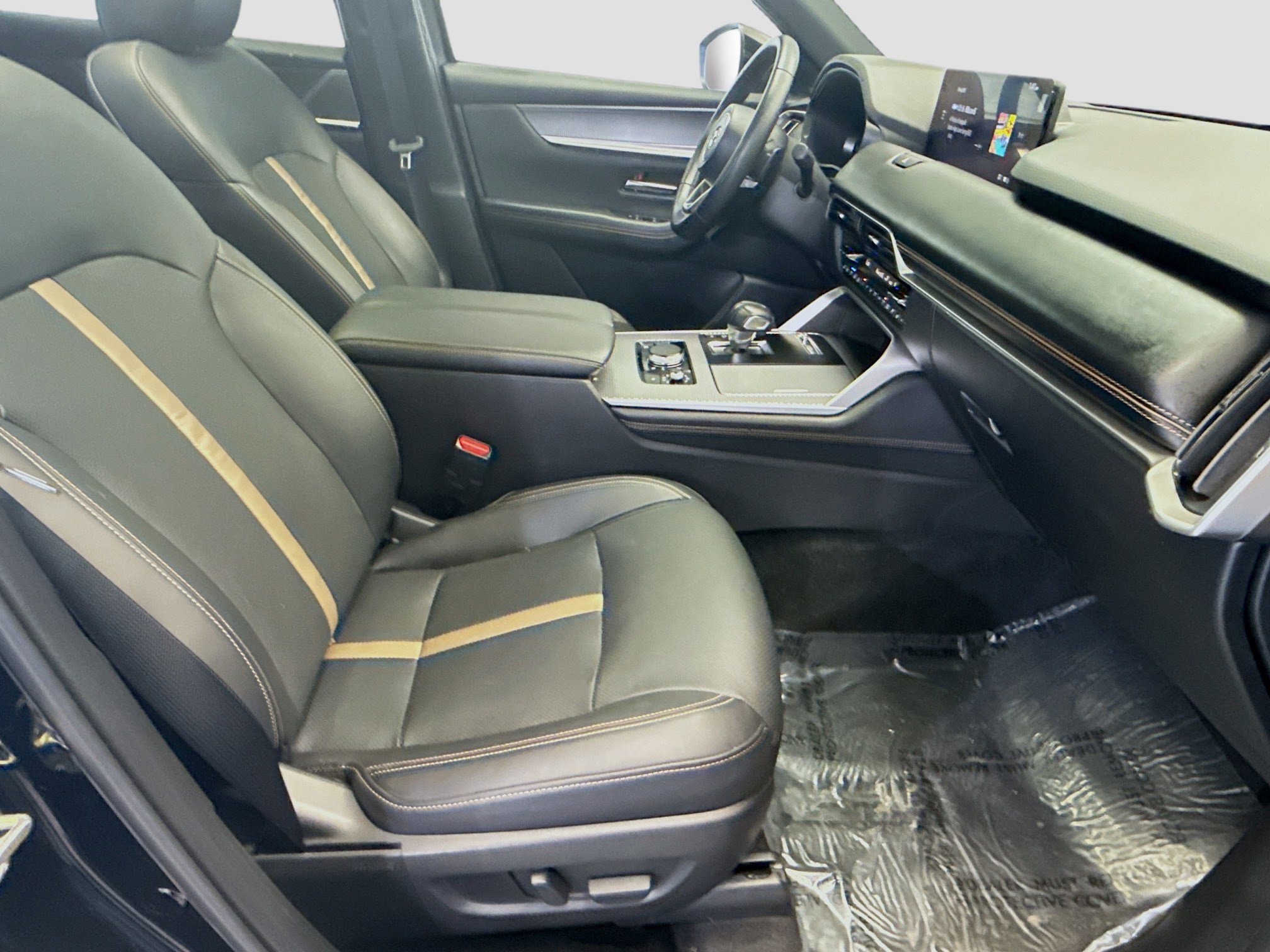 Used 2025 MAZDA CX-70 3.3 Turbo S w/ Premium Package image 23